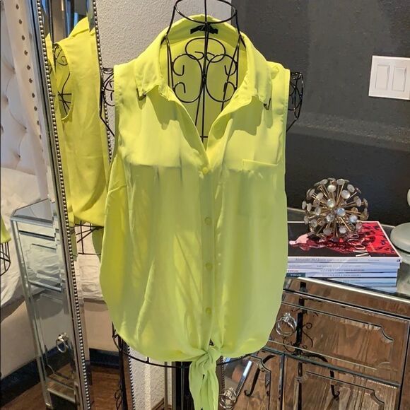 Forever 21 Neon yellow tie sleeveless blouse size S - Picture 2 of 5